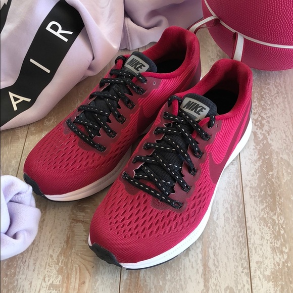 NWTNike ID shield Pegasus 34! - Picture 2 of 8